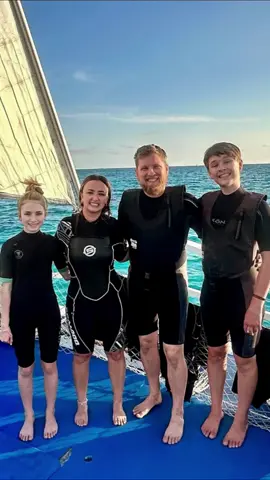 It’s not real cute 😂 #keywest #snorkeling #travel #family #drowning 