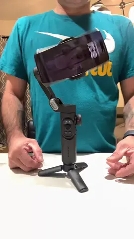 Aochuan Smart XE 3-Axis Smartphone Stabilizer #gimbal #smartphone #stabilizer #tiktokshop #filllight 