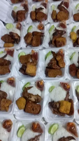 100box jumat berkah 11 januari 2024 thankyou for order kakak donatur💖 #fypシ゚viral #fypシ #4u #cateringmurah #nasikotak 