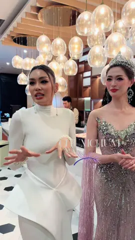 Á hậu Thảo Nhi Lê cùng đương kim Á hậu Miss Global 2022 có những chia sẻ với các  thí sinh trước giờ G đêm bán kết Miss Global 2023  #Coronacasino #Coronaresort #Radissonblu #WyndhamGrand #WyndhamGarden #Vinpearl #Vinwonders #Vinsafari #Grandworld #Phuquoc #pearlisland #Vietnam #MissGlobal2023 #MissGlobal2023byChumChum  #bimatvbiz #thegioimodels #lattungvbiz #chumchum #tiktokgiaitri #thaonhile 