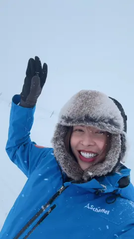 Lần đầu pé Tịu được đi trượt tuyết 😘 #minhtrieu #tiktokgiaitri 