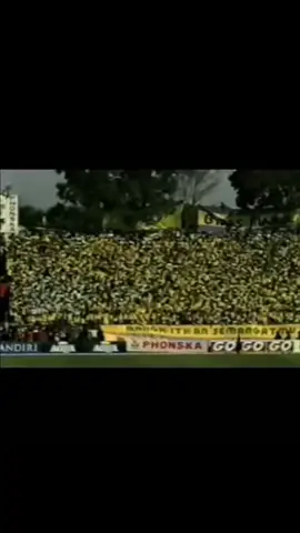 ultras gresik tempo dulu #gresikunited #gresikunitedfootball #gresikunitedfans #gresik24jam #ultrasgresik #ultrasgresikcurvasud #ultrasgresik1999 #fypシ゚viral #fyp #beranda 