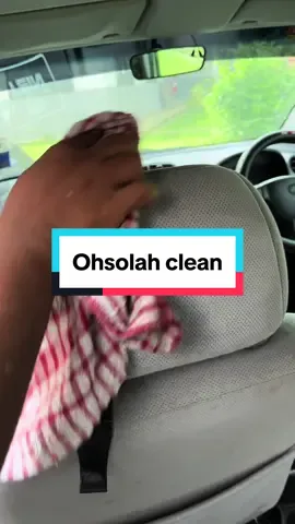 Ohsolah ni wajib semua kene ada weh, sbb mmg magic berkesan. Hilang segala daki dekat kereta.. kusyen jadi baru teruihh.. serius ckp, beli sebotol tak cukup.. 🤭 #ohsolahinteriorcleaning #ohsolahpilihanku #ohsolahx2interiorcleaner #wajibbeliguys #ohsolahterbaik #fypシ #fypシ゚viral 