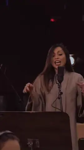 Dayang Nur Faizah =Umpan Jinak Di Air Tenang #dayangnurfaizah  #iramalagumelayu  #laguklasik #fypシ 