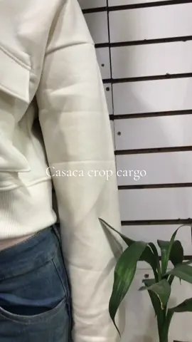 Crop cargo 💘 #parati #viraltiktokvideo #fyp #fouryou #tendencia #modafeminina #gamarrafashion #alpormayorymenor #lentejas #poleras #franela 