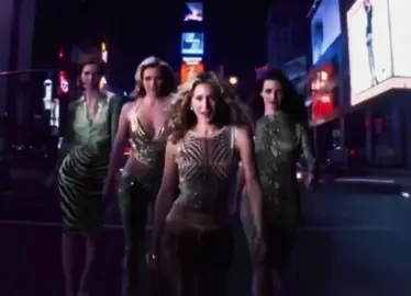 iconic. #sexandthecity #satc #90s #fyp #viral #carriebradshaw 