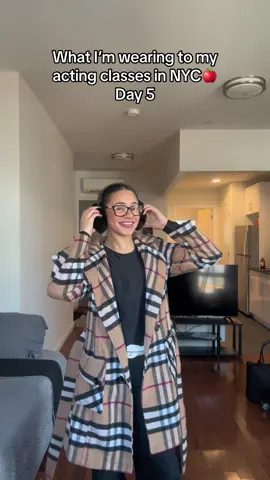 if u say ajything ab my deodorant stains in suing you  #newyork #nyc #nyc #actorslife #actor #actingclass #outfit #OOTD #outfits 