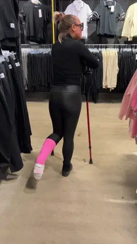 Polki crutch around in a sport store.  #crutches #crutchgirl #crutch #cast #casted #swecrutch #swedishcrutch #crutchcast #castbabe #castedgirl #cast #legcast #legcastfetish #shortlegcast #highheel #fypシ #hurt #brokenleg  #brokenankle 