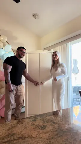its a...🤫 #genderreveal #genderrevealparty #pregnancy #pregnancyannouncement #pregnantlife #firsttimemom #youngmom 