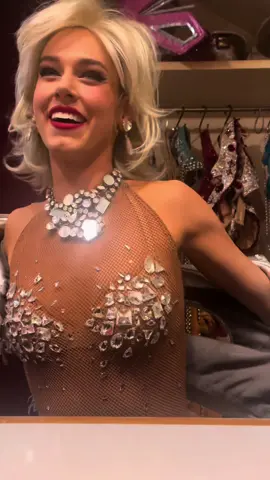 2005 me is freaking out right now…  #lizziemcguire #lizziemcguiremovie #pov #trending #paris #fyp #pourtoi #professionaldancer #dance #performer #disneychannel #thisiswhatdreamsaremadeof #dreamlife #hilaryduff @hilaryduff #CapCut 