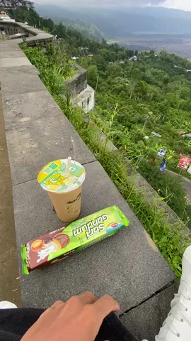Ngopi At Kintamani Menikmati Suasana Kintamani Di Sore Hari 😅 #fyp #bali #kintamani #soloride #tiktok 