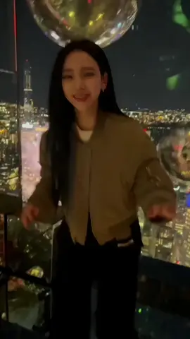 ˗ˏˋ꒰ 🎈 ꒱ 𝖪ɑ𝗋ꪱ𐓣ɑ 𝖯𝗀 𝖥ɑ𐓣ɕɑო! 𖥔 ࣪ ᥫ᭡ꗃ⋆࣪. `✦ ˑ ִֶָ 𓂃⊹//cok sevdim tutsun lutfennn//#parlycam #fyp #global #kesfet #kesfetbeniöneçıkart #foryoupage #fypシ゚viral #tiktok #karina #pgfancam #karinapgfancam 