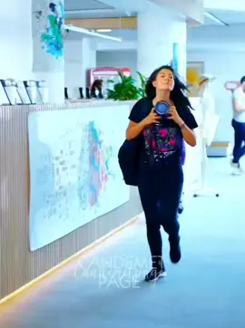 🤷‍♀️🤣🤣🤣 io Quando sono distratta 🤦‍♀️#canyaman #canyaman_tiktok #canyamanitalianfans #canyamanitalia #canyamanofficiall #canyamanfanpage #demetozdemir #demetozdemirfan #ercencikus #film #fypシ #fyp #candivit #sanem #toxette #miusic #🎵 #🎧 