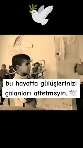 bu hayatta gülüşlerinizi  çalanları affetmeyin..🕊️ #🕊️🕊️🕊️🕊️🕊️ #🌼🌼🌼 #eskigünler #amed #anılarım #ahmetkaya #🕊️🌼🕊️ 