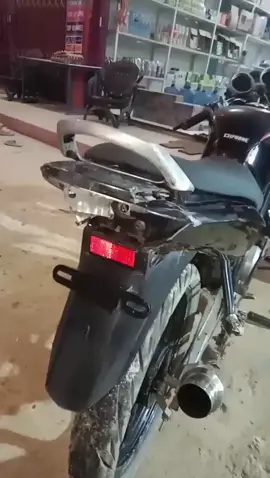 buat kalian kalo bawa motor pelan pelan apalagi kalo sok nya di turunin sebaiknya kalian cepet cepet naikin sok dah#vixionold #crash 