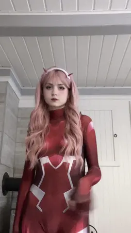 Zero twooo #zerotwo #zerotwocosplay #darlinginthefranxx #02cosplay #cosplay #dance 