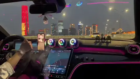 🥰 Driving❤️‍🔥#foryou #officilvideo #tiktok #trending #viralvideo #usagirl🇺🇸 #officilvideo #unfrezzmyaccount 