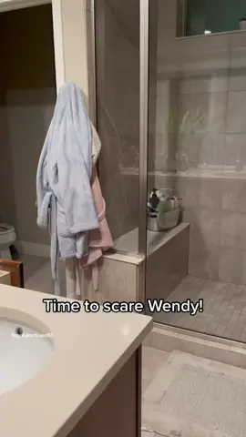 #scarecam #jumpscare #scareprank #funnyprank #funny #funnytiktok #scaring #fail #failarmy #prank #viral #trending #foryou #fyp 