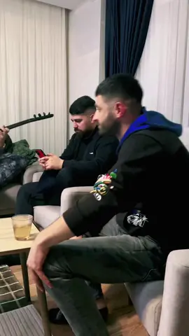 #ivanaslanofficial #fyp#fidelaslanofficial #özkançetinoffical #mersin33 #keşfetteyizzz #celaliaşireti🔱 #silvan 