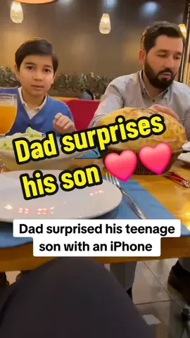Father surprised son...His reaction: Priceless! 😢❤️ #sorpresa #surprise #surprisegift #sonsreaction #gratitude #fatherson #birthdaysurprise #specialsurprise #fyp 
