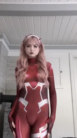 #zerotwo #zerotwocosplay #darlinginthefranxx #02cosplay #dance #cosplay 