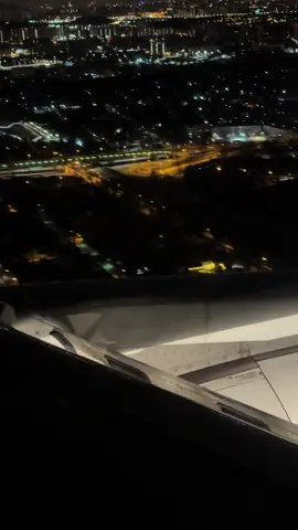 Moscow😍🌃 посадка в Москве. #посадка #москва #москвич #рус #россия #шерьеметьево #svo #sheremetevo #moscow #moscowneversleep #sing #song #disco #planes #aviation #nightcore #night #2323 #fypシ #fypシ #fypシ゚viral #fly #plane #on #edit #zvartnoc #armenia #erevan 