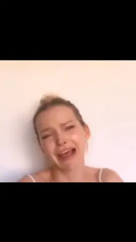 descendentes está de luto pelo Cameron #descendants  #cameronboyce  #carlos 