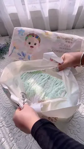 Korean Diaper Baby Diapers Imported TAPE/PANTS 50pcs Breathable Ultra Thin And DryUnisex