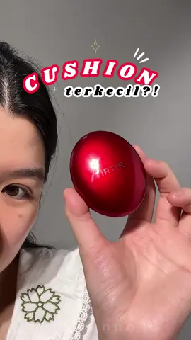 Cushion terkecil.. yang agak tricky 😮‍💨❤️ love & hate sama produk ini,  love karena coverage-nya bagus pol, super tahan lama, kemasan lucu compact. hate karena dia cepet banget nge-set, agak susah diratain apalagi ditimpa pakai cream blush.  #tirtir #tirtircushion #minicushion #reviewmakeup #makeupreview #fyp