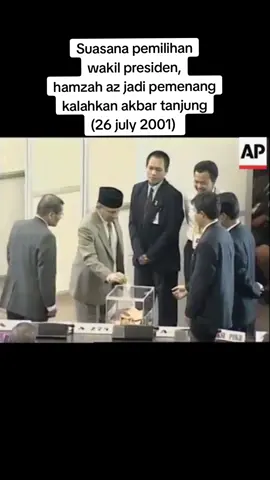 Pemilihan wakil presiden 26 juli 2001 hamzah az win #indonesia #reformasi #pemilu #capres2024 #pemilu #hamzahaz #akbartanjung #wapres #presiden #pilpres2001 #fyp 