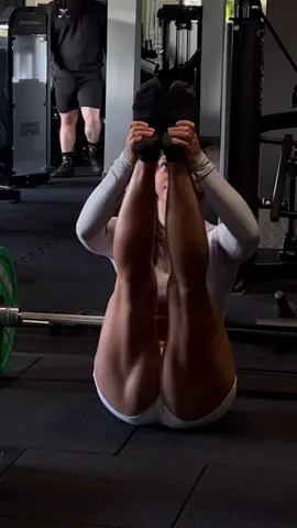 Hammies again? 🦵 💥 #gymrat #GymLife #gymgirl #Fitness #workout #motivation 