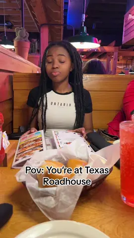 Texas Roadhouse bread 🔛🔝😮‍💨🤌🏾 #greenscreenvideo #Inverted #texasroadhouse #2024 #jesus #targetbacktoschool2023 #xybca #mintmobile #amazonfinds #spectrumonechallenge #fypシ #lol 