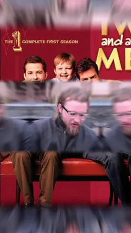 No puede ser! ¿Que le paso a Jake? #jakeharper #doshombresymedio #twoandahalfmen #charliesheen 