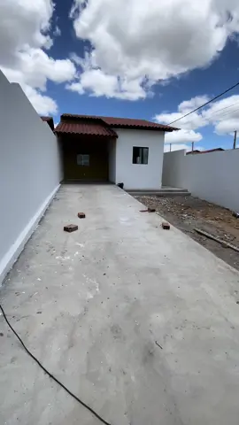 🏠 casa disponível— 220 mil  Casa com 3/4 sendo uma suíte  Área construída: 84m2  Terreno 9 por 27  Mais informações: 82 99603-4948  #casasemarapiraca #sivaldotenorio #arapiracaalagoas 