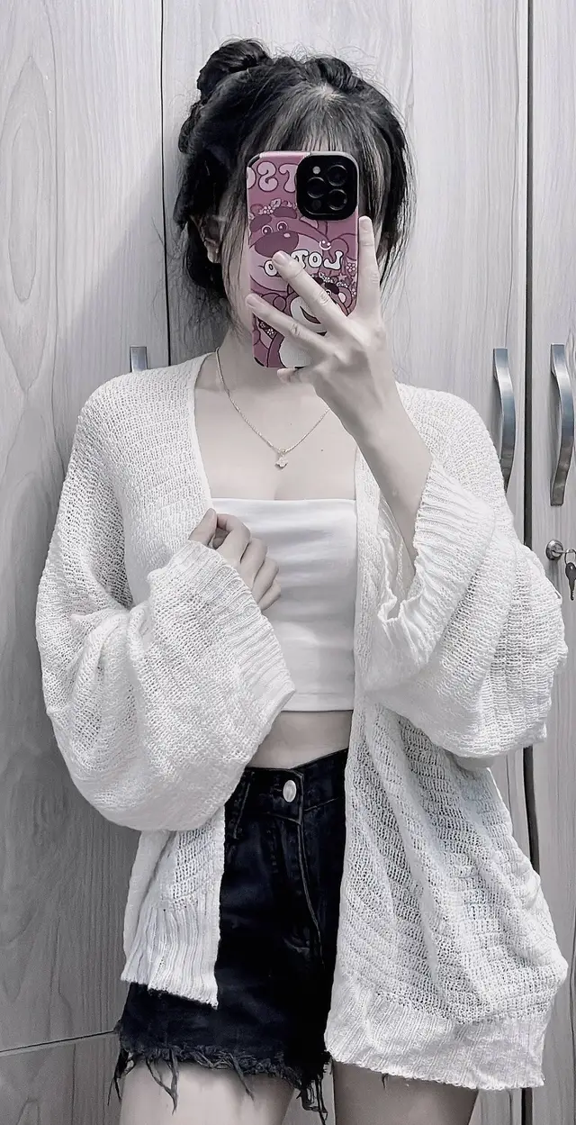 Muốn là con nít để được anh bế 😂🤣 #ThanhThoiLuotTet #asiancup2023 #fyp #xunhuong 