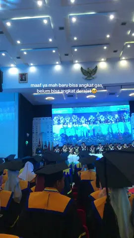 maaf ya mah belum bisa angkat derajatmu. 