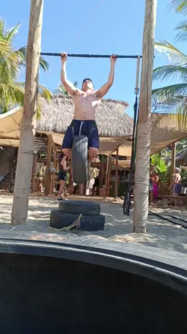 PULL UPS EN PARADISE GYM 🥵🏋🏻‍♀️🏖️🌅 #gym #abimael #playa #zicatela #zicatelabeach #puertoescondido #puertoescondidooaxaca #oaxaca #paradisegym #pullup #pullups #pullday #mexico #menshealth 
