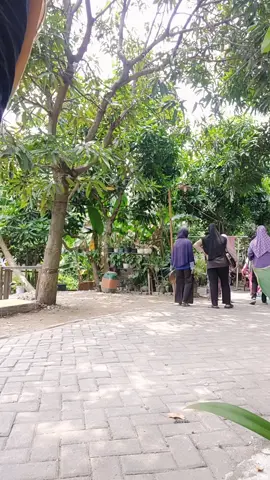 latihan ngamen prepare buat lomba semangat ya buat gw 😀