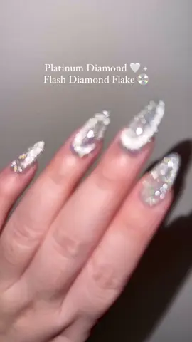#fypviral #fypnails #nails #nailart #nailtutorial #nailsartvideos #trending #cateyes #cateyes #cateyenails 