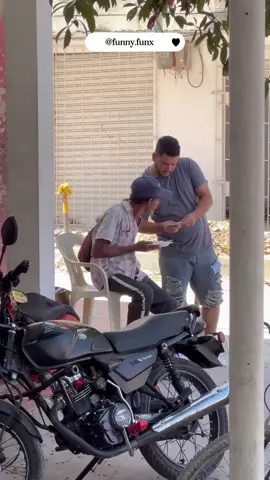 What are you doing ?? #funnyvideos #funnymoments #prankvideos #funny #troll #funnyvideo #funnyprankvideos #prank #prankvideo #funnyprank #funnypranks #fypシ 