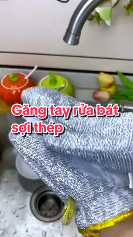 Găng tay rửa bát sợi thép này sẽ giúp bạn đánh bay các vết bẩn cứng đầu bám trên bát đĩa, xoong nồi #gangtayruabat #gangtayruabatsoitre #gangtayruabatsoithep #gangtaysoibac #gangtaysoithep #giadungtienich 