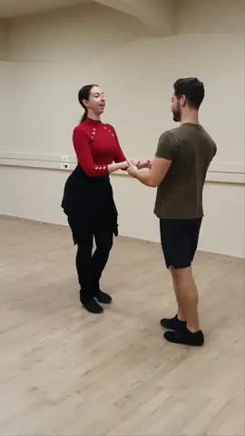 Salsa 🕺💃🏻 #makeyourmove_ds #dancecouple #makeyourmove #danceschool #dancewithuschallenge #SalsaBachataCommunity #DanceJoy #salsadance #salsacouple #salsapartnerwork @Maria Berdekli @Manos Frantzeskos 