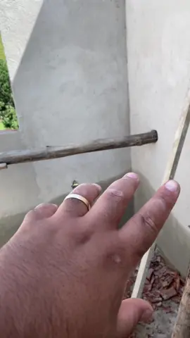 Economizando na obra andaime de madeira e aero #obra #pedreiro 