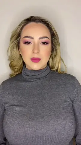 لو عندك مناسبه وعايزه تكوني متألقه كلميني 😉 #حنان_جنيدي #الشعب_الصيني_ماله_حل😂😂 #viralvideo #blogger #viral #foryoupage #hanangenedy_makeupartist ##ميكب_ارتست #fyp #مكياج #beauty #عروس #زفاف #اكسبلورexplore #ترند 