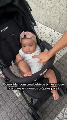 Ela simplesmente ficou p* da vida pq eu disse que não podia jogar os brinquedos no chão ( já tinha perdido um ) ????? #fy #bebe #baby 