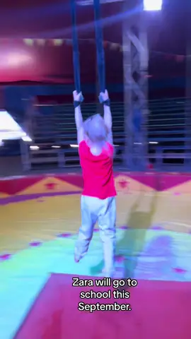 #aerialstraps #artistkids #circus #aerialist 
