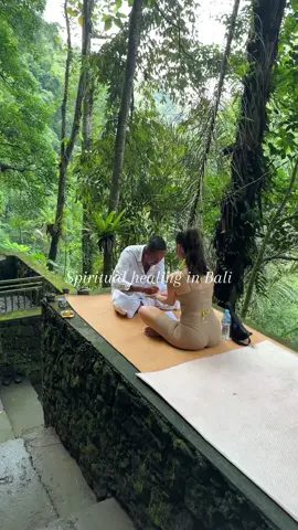 The most incredible experience - @HEALING FLOW 🥹🙏🏼🙏🏼 #balihealing #balihealingretreat #balispirit #balispiritual #balispirituality #spiritualhealing #spiritualtiktok #spiritualawakening #spiritualhealer #healingprocess #HealingJourney 