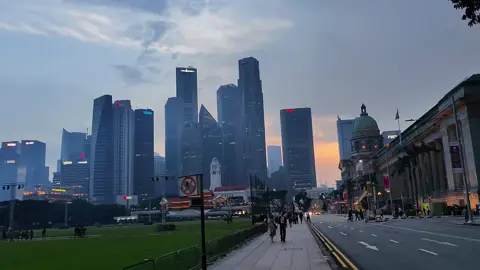 Sunset walk in Downtown Singapore. #fyp #aesthetic #singapore #新加坡 #sunset #skyline 
