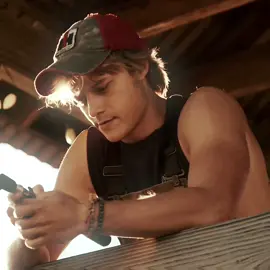 #JJMAYBANK : im watching tvd for the first time and im team stefan so far bc damon is annoying asf 😇 || #foryoupage #trending #fyp #foryoupageofficiall #xyzbac #dontletthisflop #outerbanks #viral #obx #jjmaybank #jjmaybankedits #jjmaybankishot #outerbanksedit #obxedit 