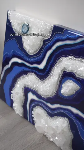 🎨✨ Crafted a special art piece using crystals my client personally mined at @roncolemanmining! From digging to pouring, every step was a journey. I hope you enjoy this inside look at the behind the scenes! #CrystalArt #ArtisticAdventure #storytimeinart #roncolemanmining #miningquartz #arkensas #clearquartz #rockhound #rockhounding